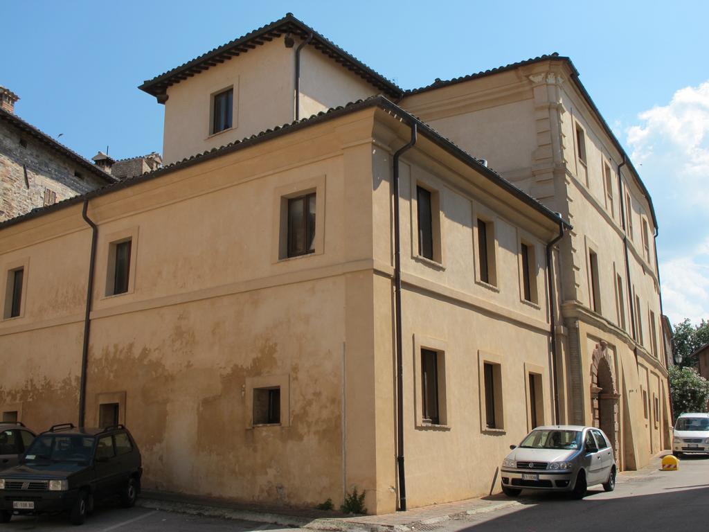 לינה וארוחת בוקר Belforte del Chienti Palazzo Bonfranceschi מראה חיצוני תמונה